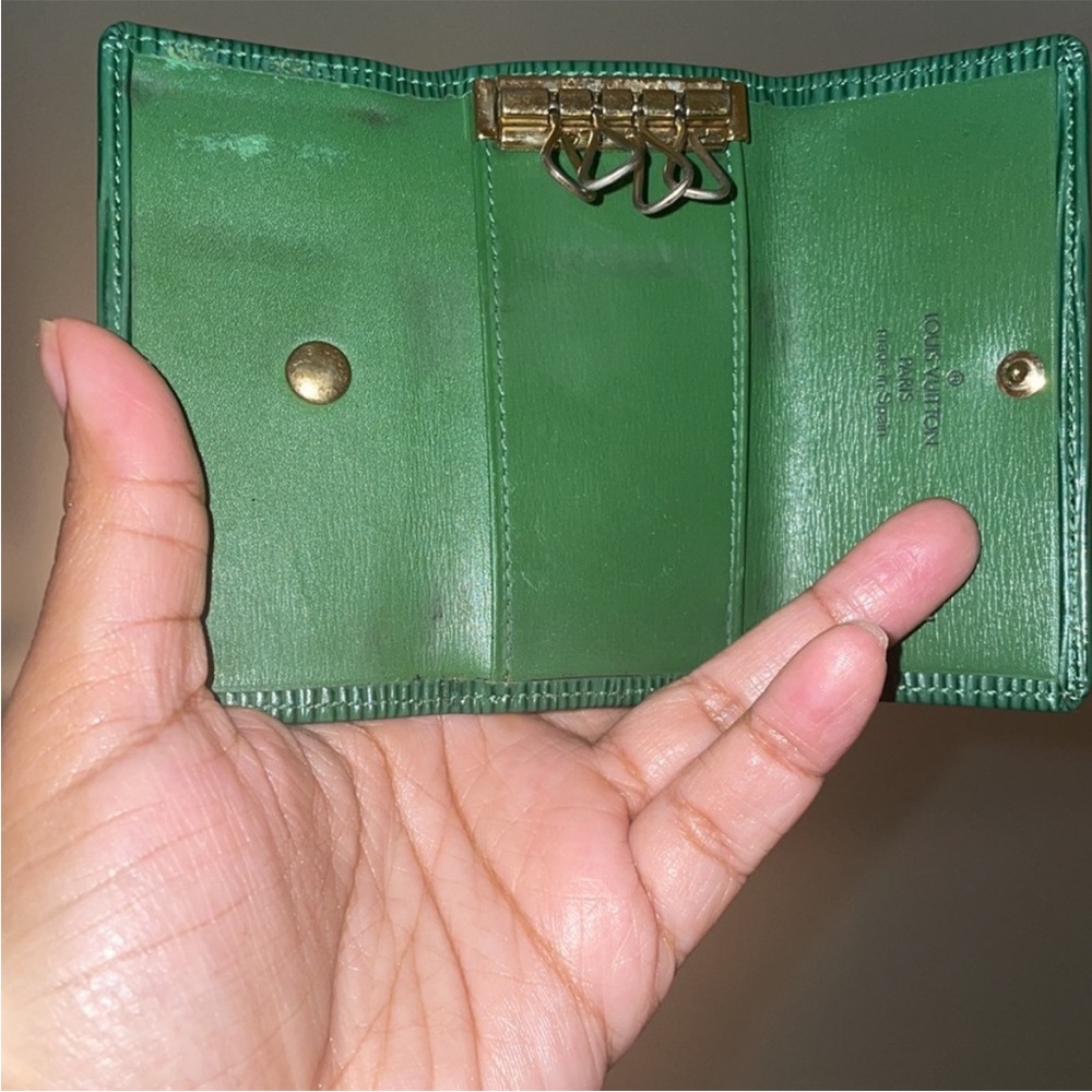 Louis Vuitton Authentic Green Epi Leather Key & Card Holder. Vintage EUC - Picture 4 of 5